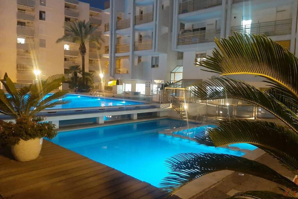 Apartamento En El Centro De ซาลอว์ ภายนอก รูปภาพ