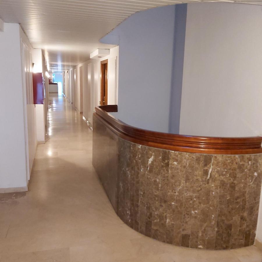 Apartamento En El Centro De ซาลอว์ ภายนอก รูปภาพ
